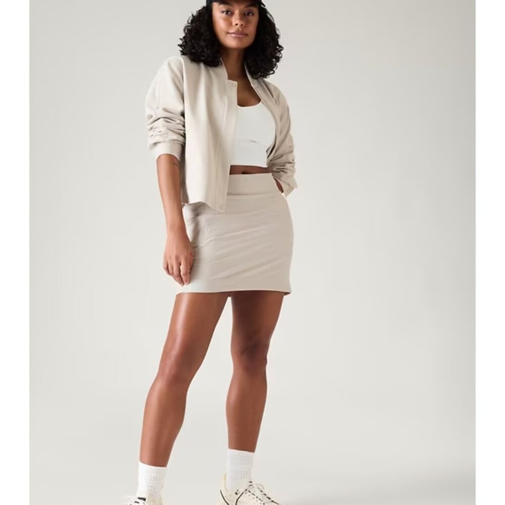 Athleta 16 Brooklyn Mid Rise Skort 16" Size 16 Abalone Beige